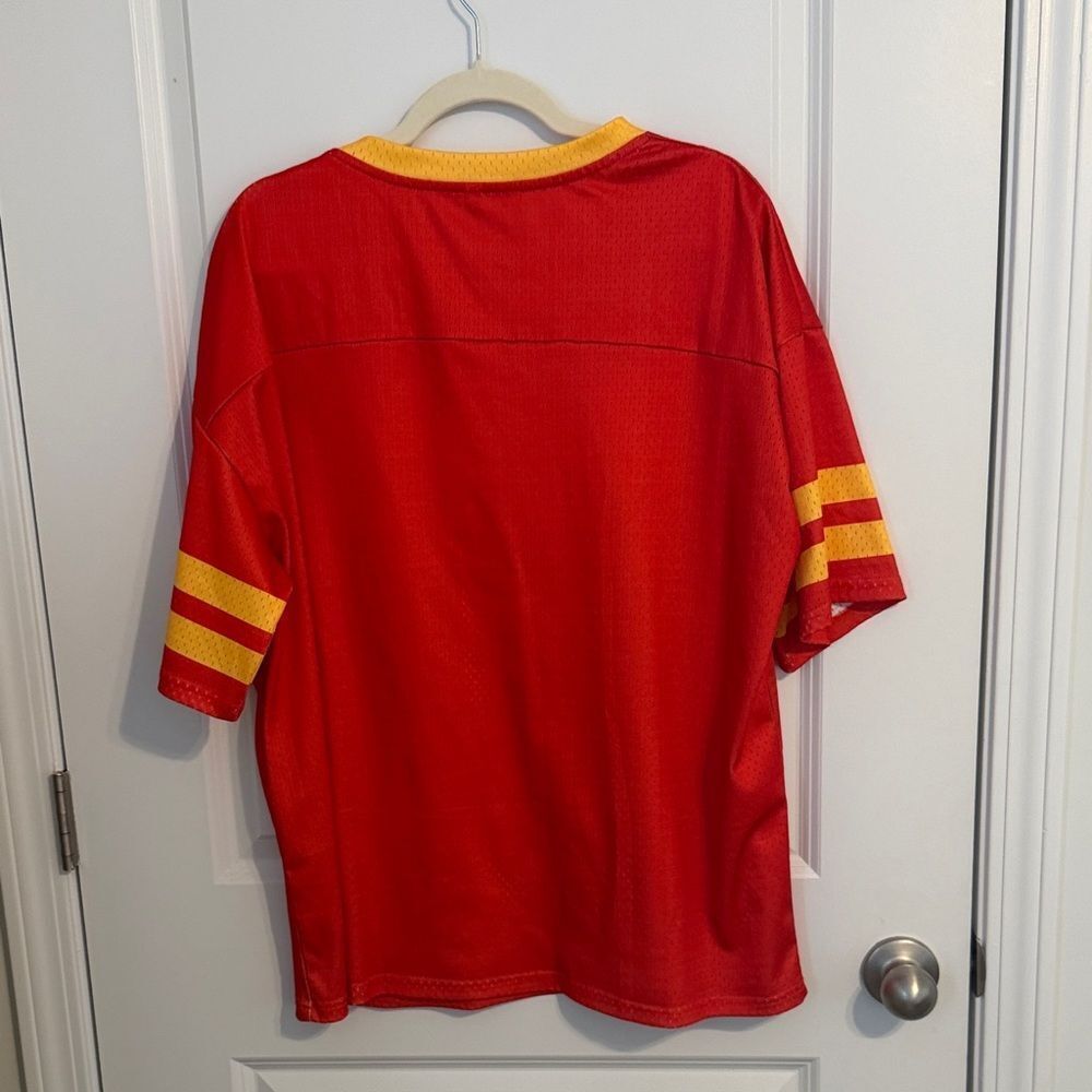 Red Chiefs Football Jersey - Picture 2 of 3